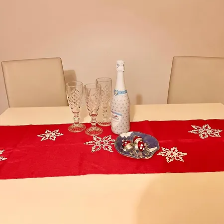 2,5 Izbovy V Ruzinove S Parkovanim Zdarma * Pozsony